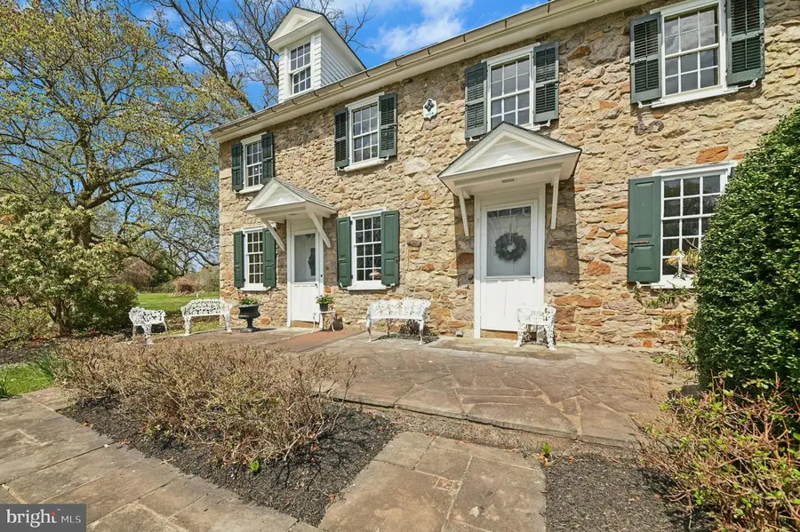 189 E Butler Ave, Doylestown, PA 18901 - #2