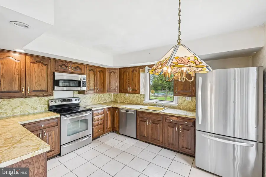 77 Wren Dr, Holland, PA 18966 - #2