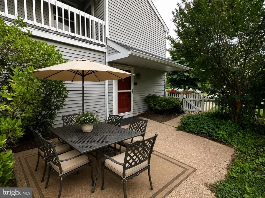 648-b Rose Hollow Dr #648b, Yardley, PA 19067 - #3