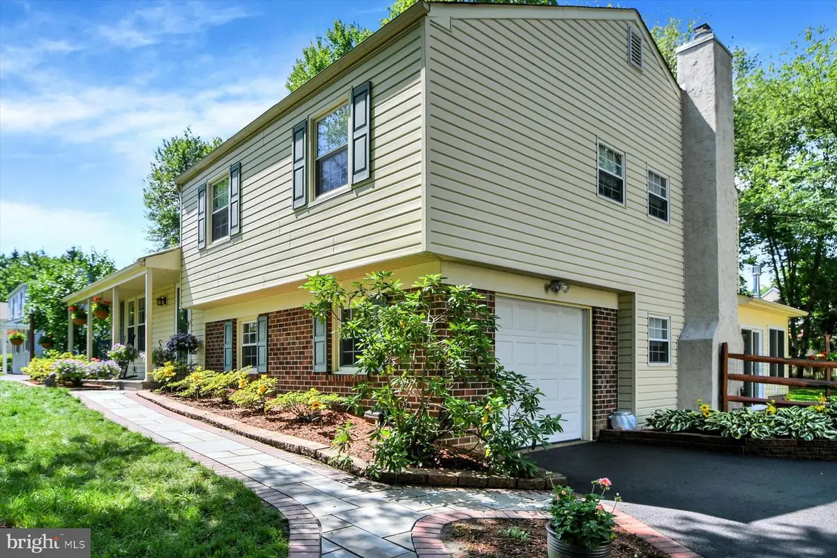 106 Gertrude Dr, Chalfont, PA 18914 - #1