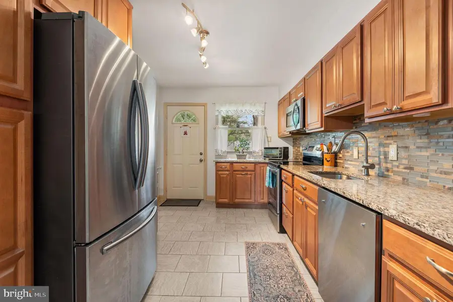 1027 Rozel Ave, Southampton, PA 18966 - #3