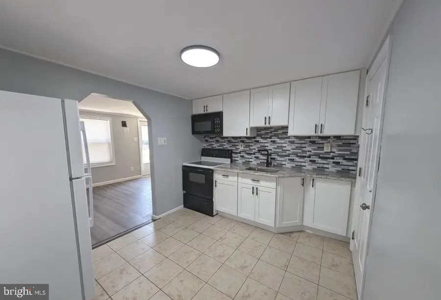 3818 Hollywood Ave, Feasterville Trevose, PA 19053 - #3