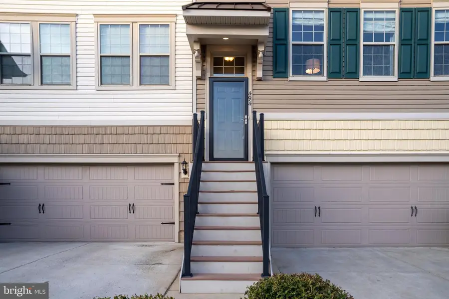 494 Rowan St, Warminster, PA 18974 - #2