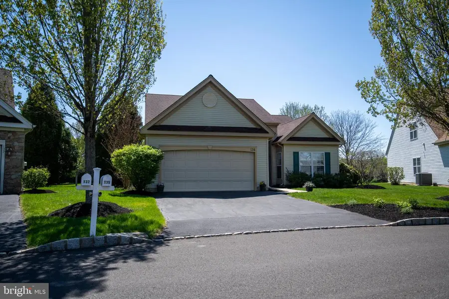 135 S Founders Ct, Warrington, PA 18976 - #2