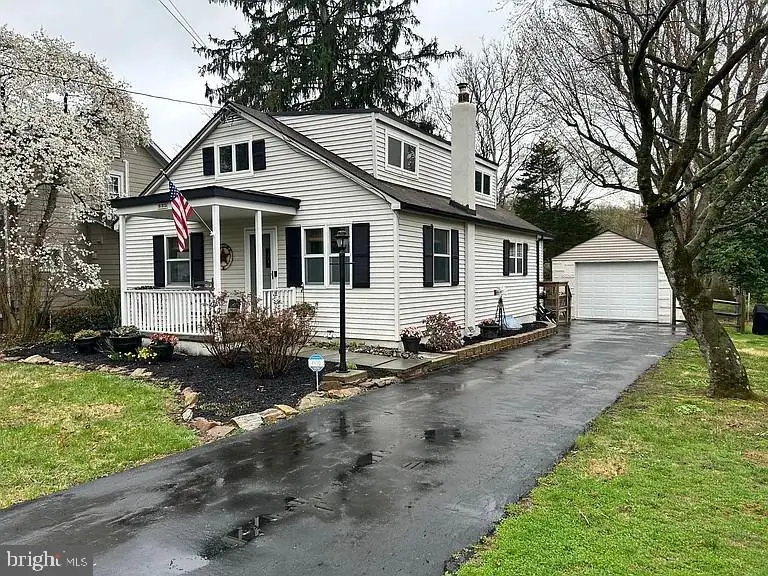 995 Swayze Ave, Washington Crossing, PA 18977 - #1