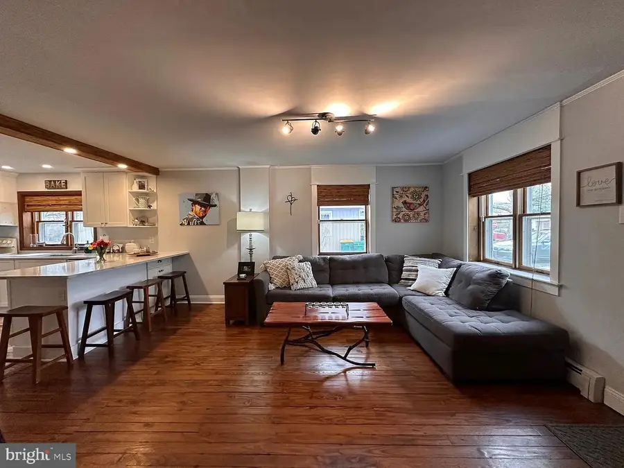 995 Swayze Ave, Washington Crossing, PA 18977 - #3