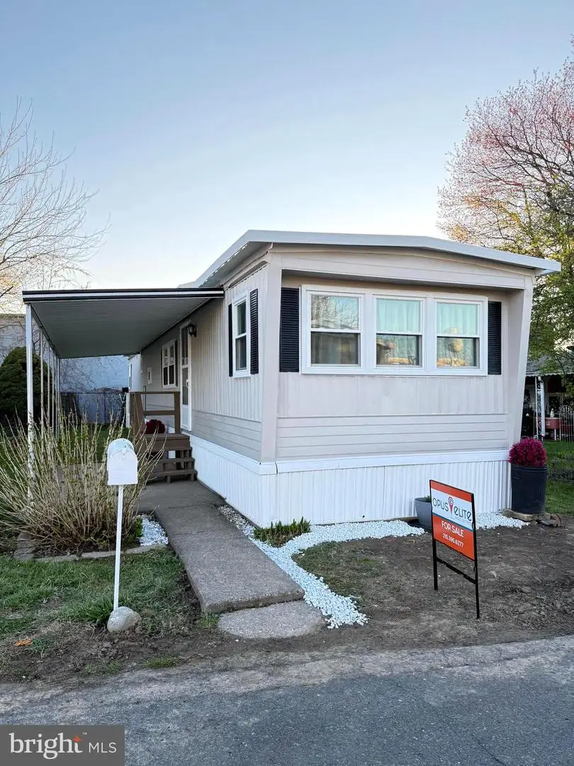 111 Hoover Dr, Fairless Hills, PA 19030 - #2