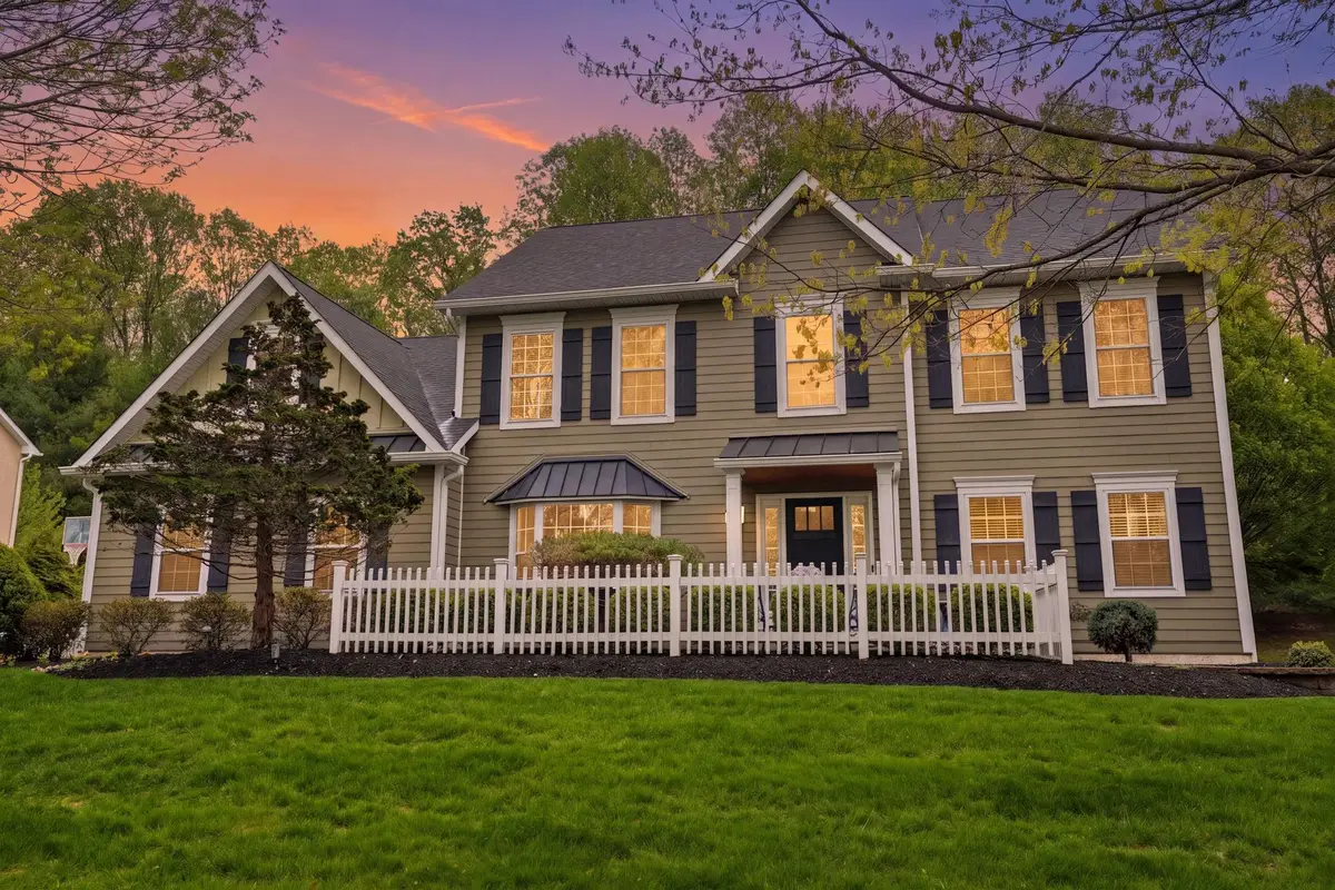 3913 Charter Club Dr, Doylestown, PA 18902 - #1