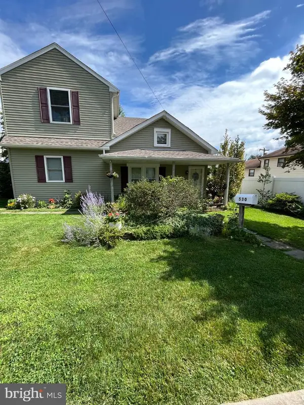 530 Avenue E, FEASTERVILLE-TREVOSE, PA 19053