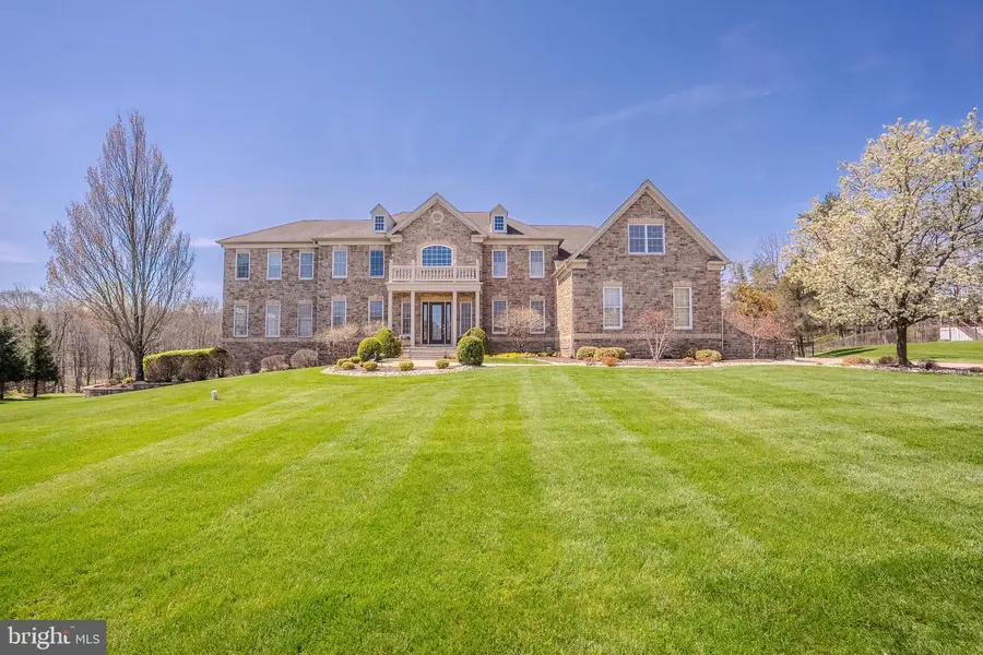 24 Hayhurst Dr, Newtown, PA 18940 - #3