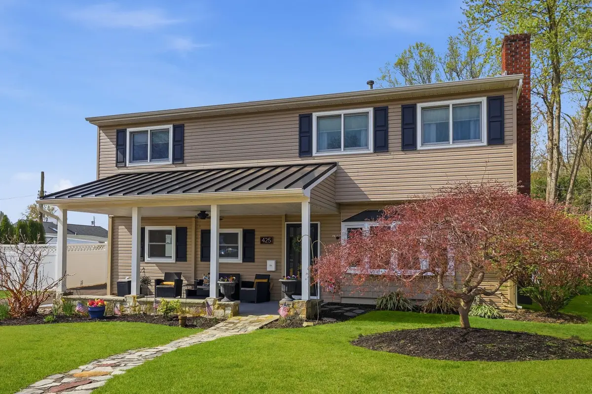 425 Austin Cir, Fairless Hills, PA 19030 - #1