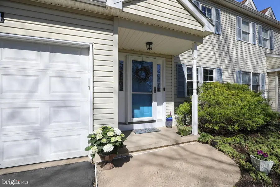 3584 Windridge Dr, Doylestown, PA 18902 - #2