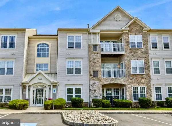 200 Claret Ct #204, WARRINGTON, PA 18976