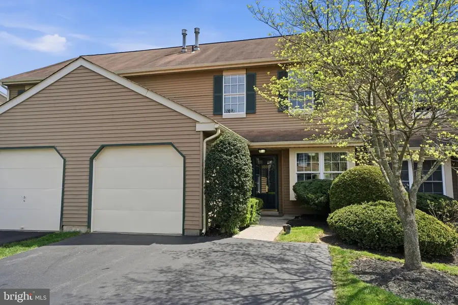 656 Tomlinson Ln, Yardley, PA 19067 - #2