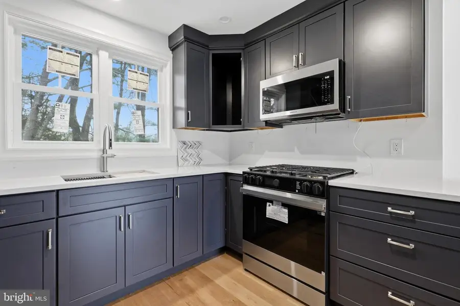 612 S Chubb Dr, Doylestown, PA 18901 - #3