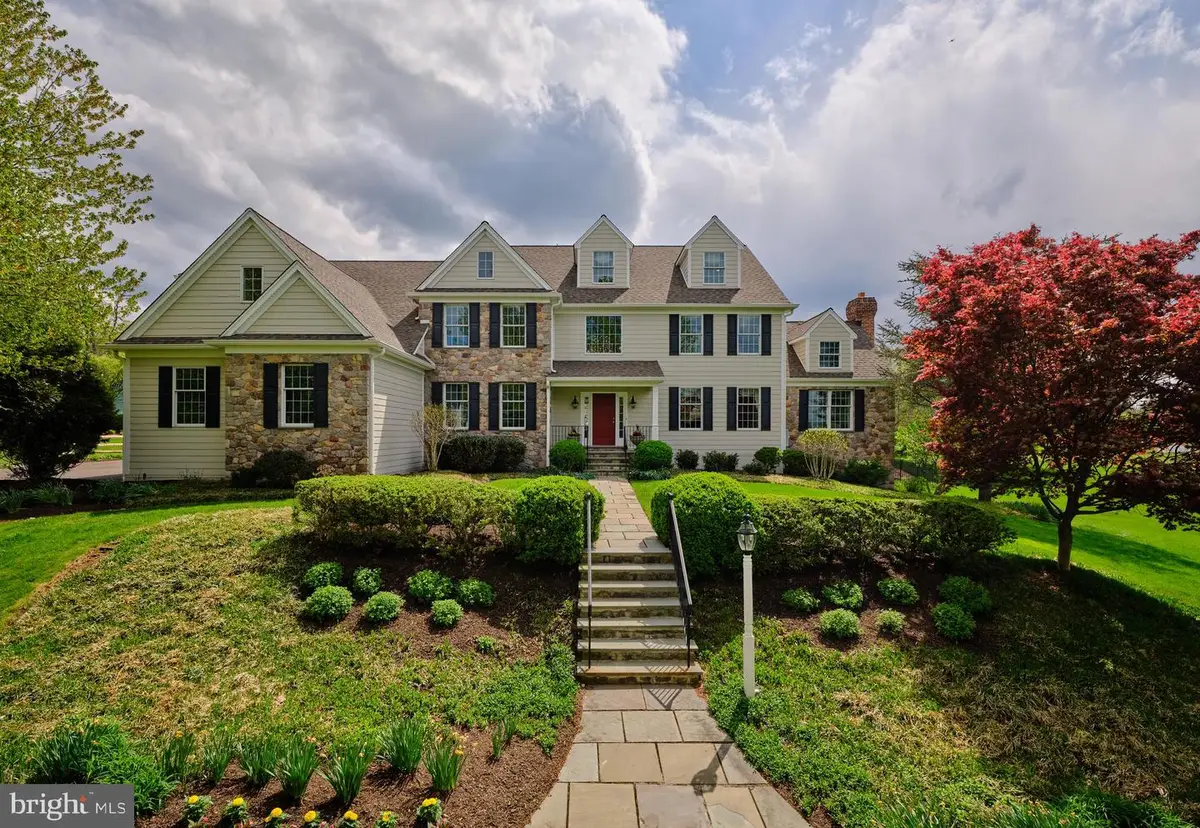 1300 Sackettsford Rd, Ivyland, PA 18974 - #1