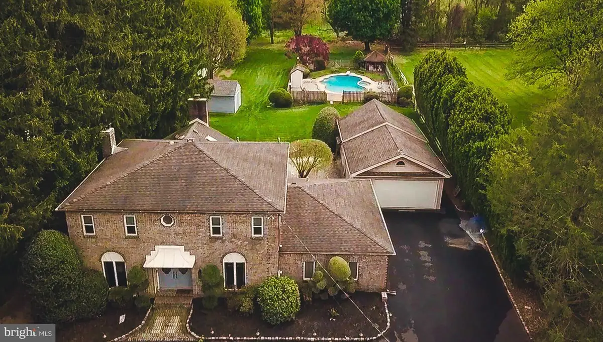 560 Lower Holland Rd, Holland, PA 18966 - #1