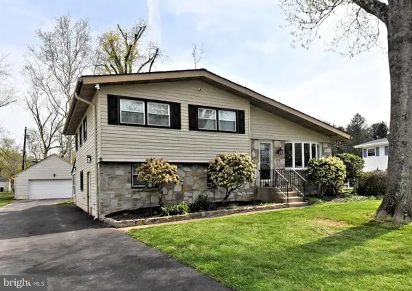 89 Upland Dr, SOUTHAMPTON, PA 18966