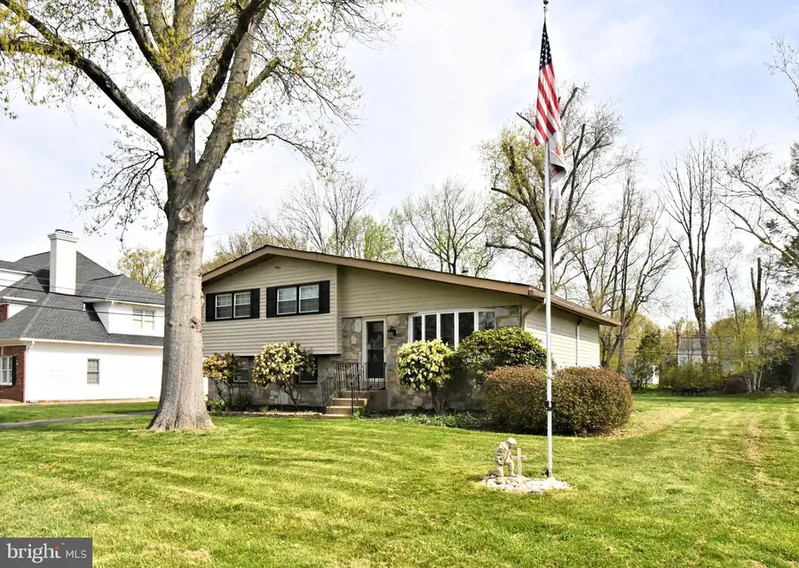 89 Upland Dr, Southampton, PA 18966 - #2