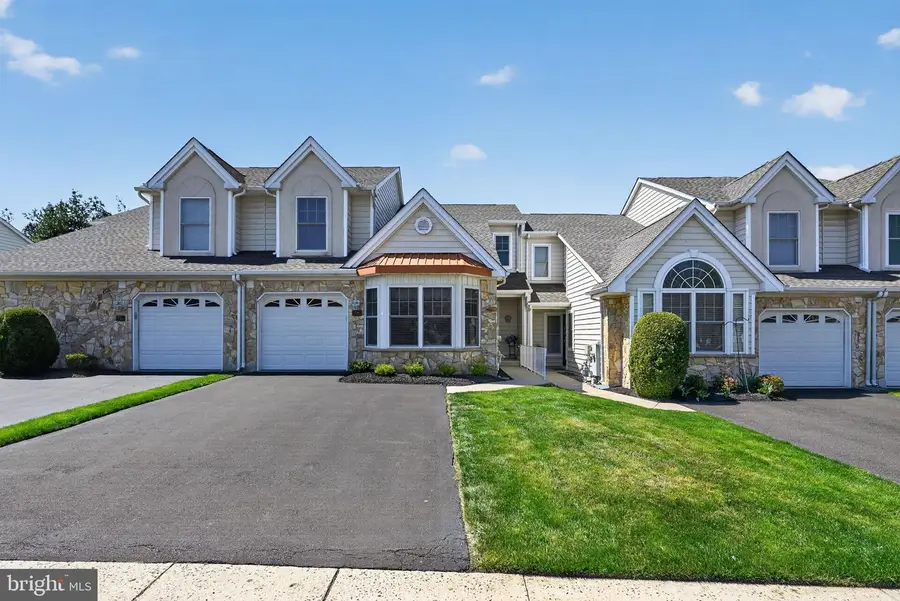 76 Grandview Dr, Ivyland, PA 18974 - #2