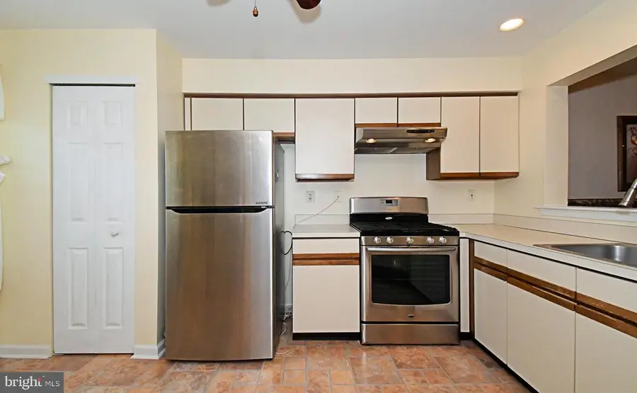 331 Ivanhoe Ct, Langhorne, PA 19047 - #3