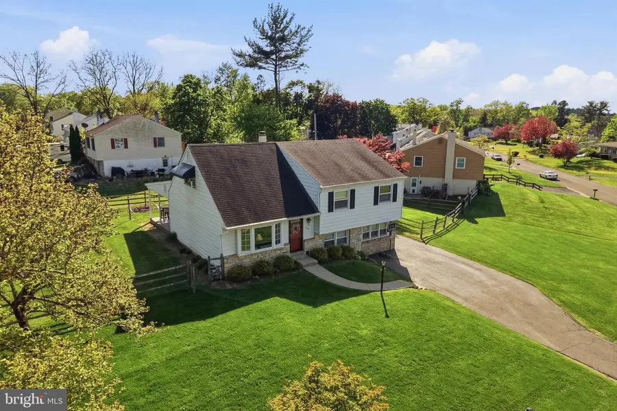 122 Dolly Ln, Chalfont, PA 18914 - #2