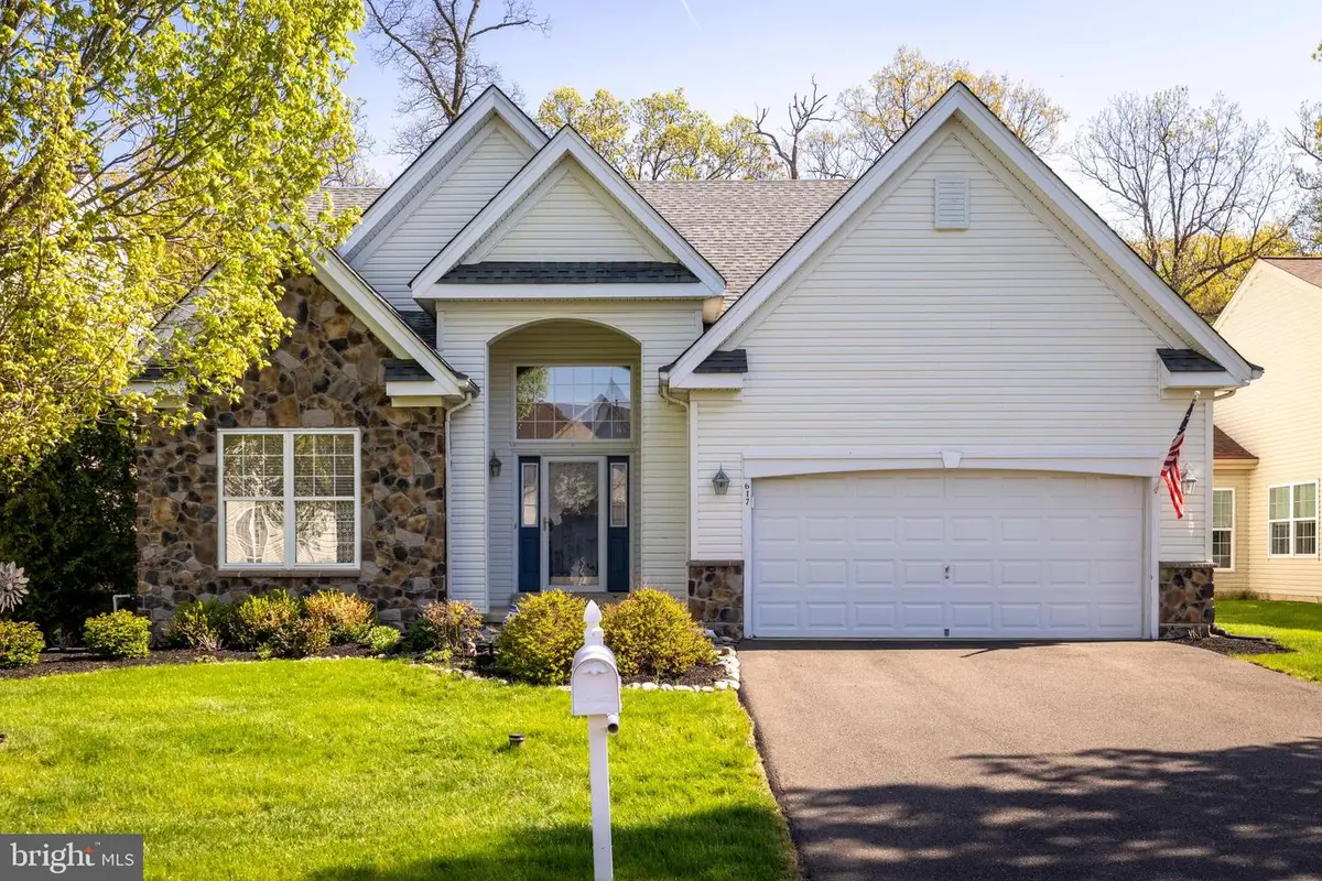 617 N Settlers Cir, Warrington, PA 18976 - #1