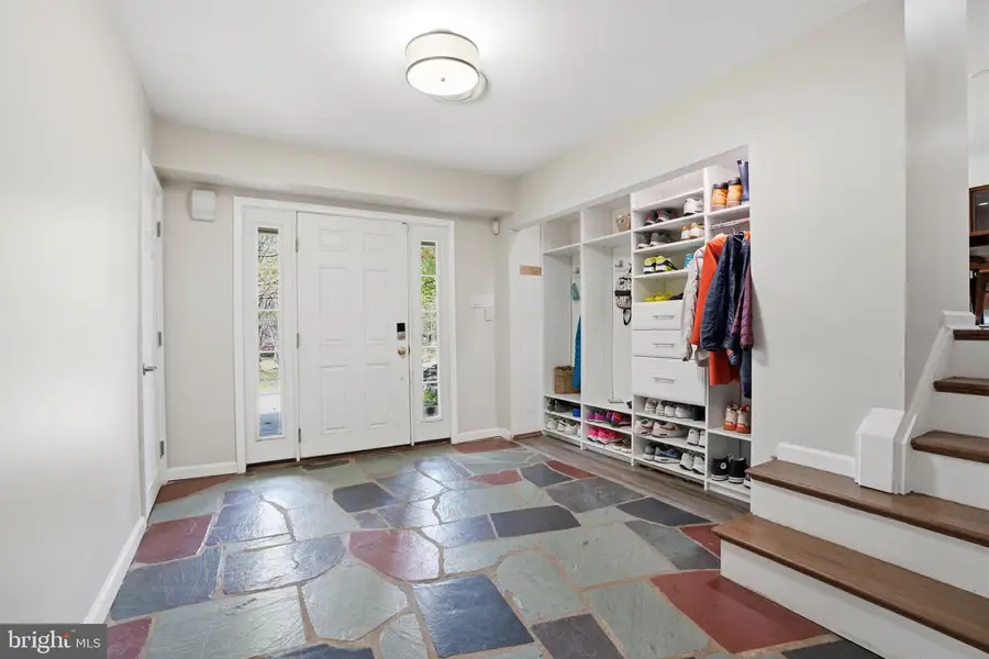 1040 Harvard Dr, Yardley, PA 19067 - #2