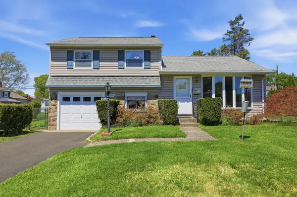 903 Pine Rd, WARMINSTER, PA 18974