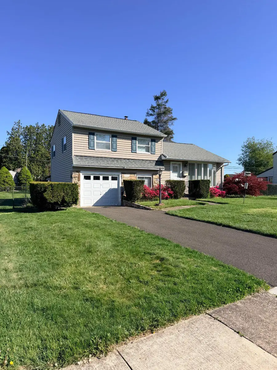 903 Pine Rd, Warminster, PA 18974 - #2