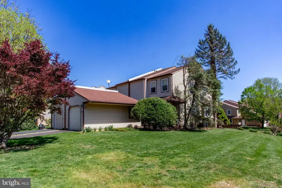 24 Sandy Ridge Dr, Doylestown, PA 18901 - #2