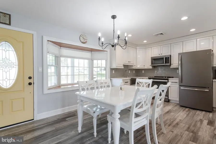 80 Thornridge Dr, Levittown, PA 19054 - #3