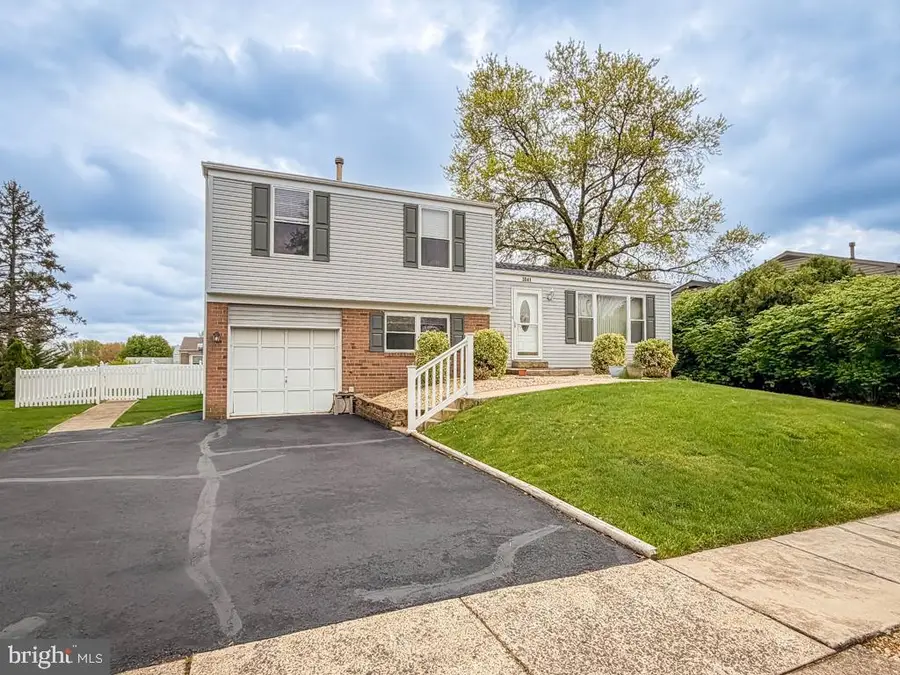 3041 Sheppard Rd, Bensalem, PA 19020 - #2