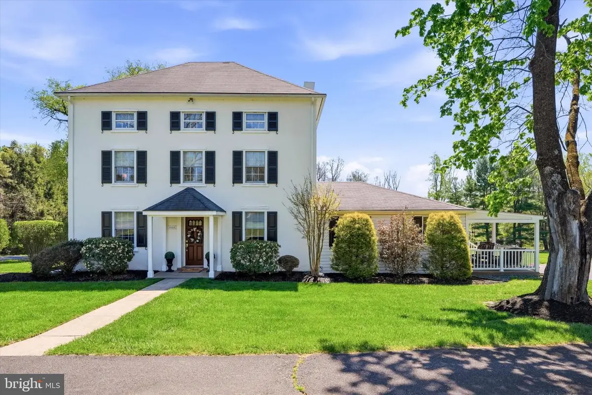 4664 Bergstrom Rd, Doylestown, PA 18902 - #1