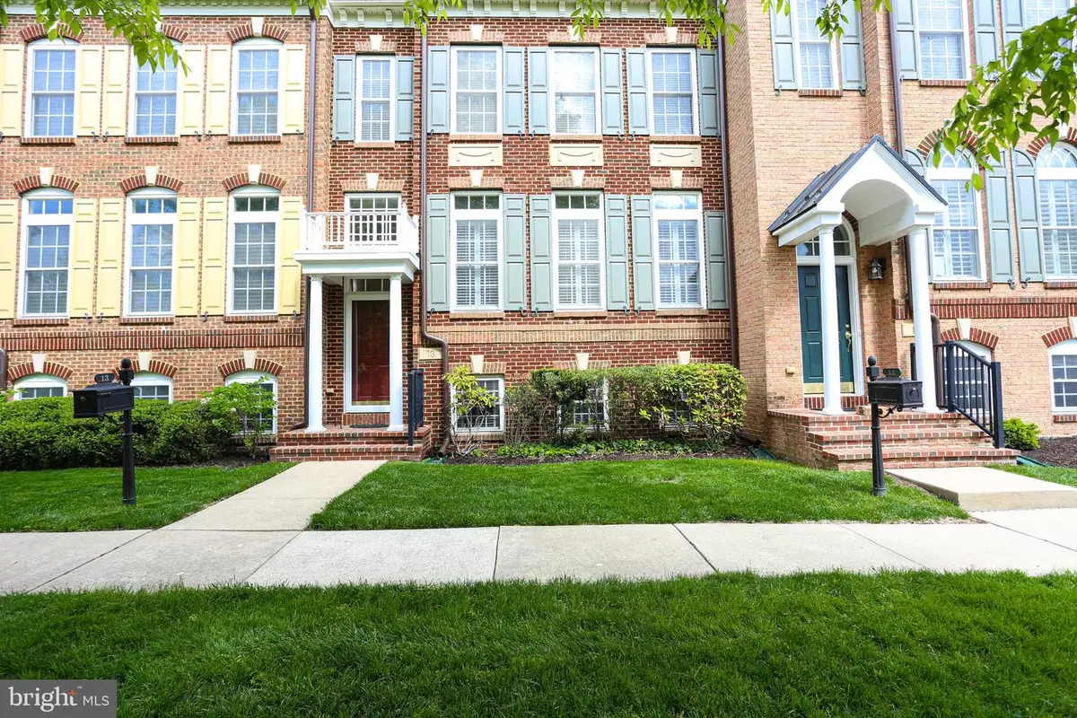 13 Doyle St, Doylestown, PA 18901 - #1