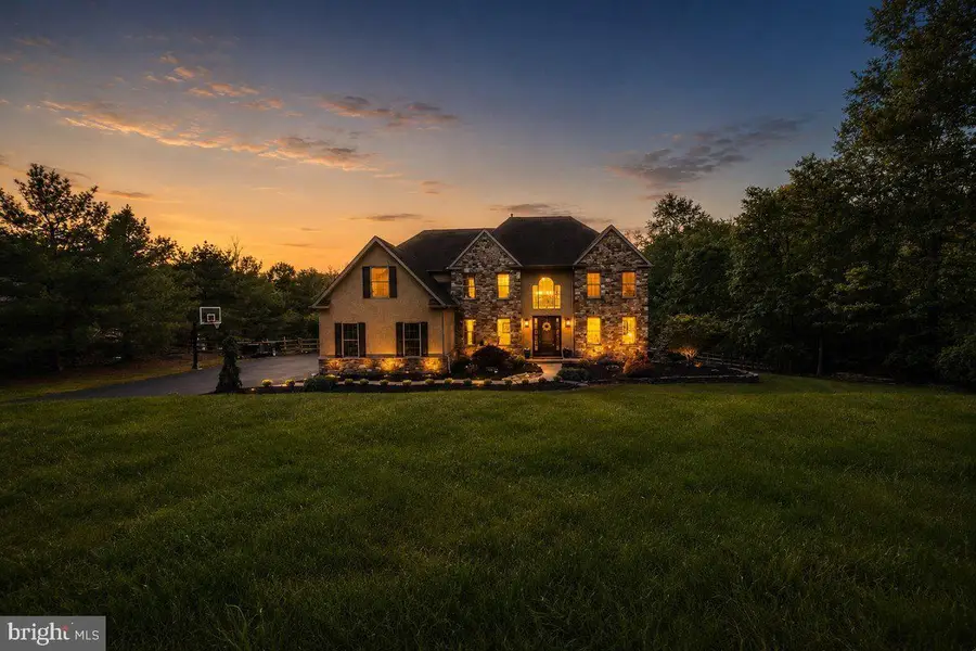 104 Pickwick Dr, Doylestown, PA 18901 - #3