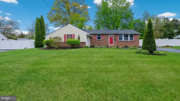 717 Longstreth Rd, WARMINSTER, PA 18974