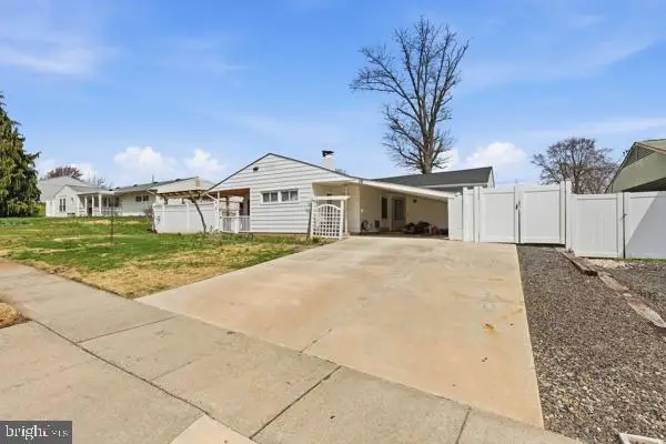 26 Myrtle Ln, Levittown, PA 19054 - #2