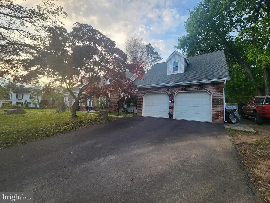 103 E Winchester Ave, Langhorne, PA 19047 - #2