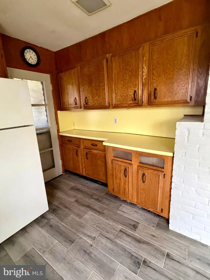 188 Farmbrook Dr, Levittown, PA 19055 - #3