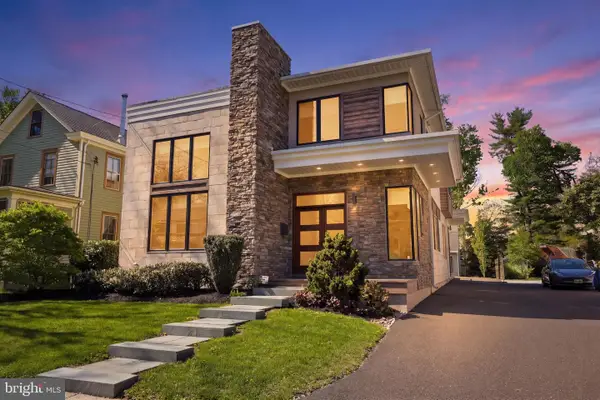 94 East St, DOYLESTOWN, PA 18901