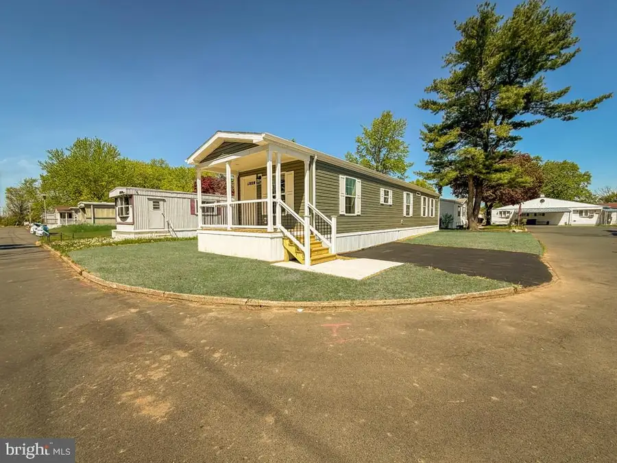 3201 Claysburg Dr, Morrisville, PA 19067 - #2