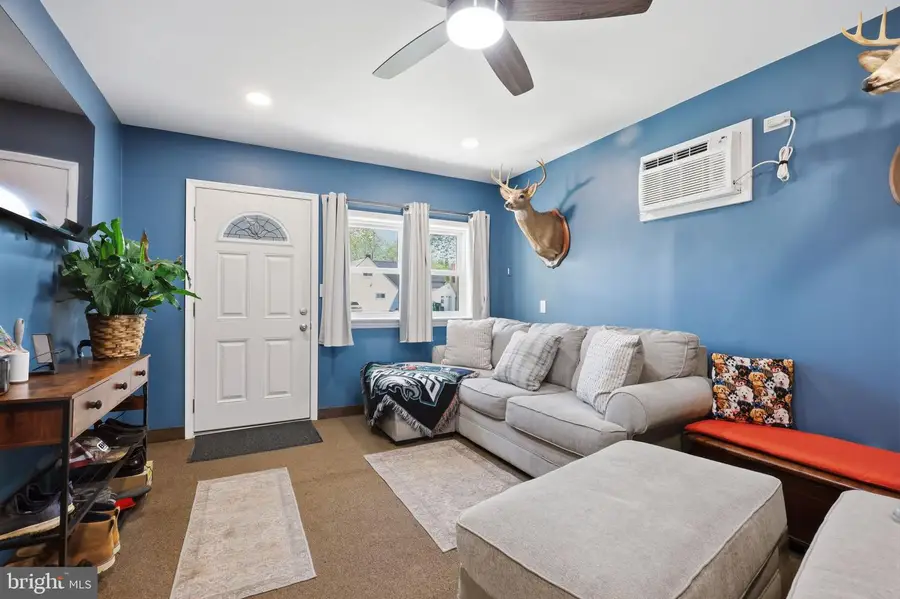 17 Needlepine Ln, Levittown, PA 19054 - #2