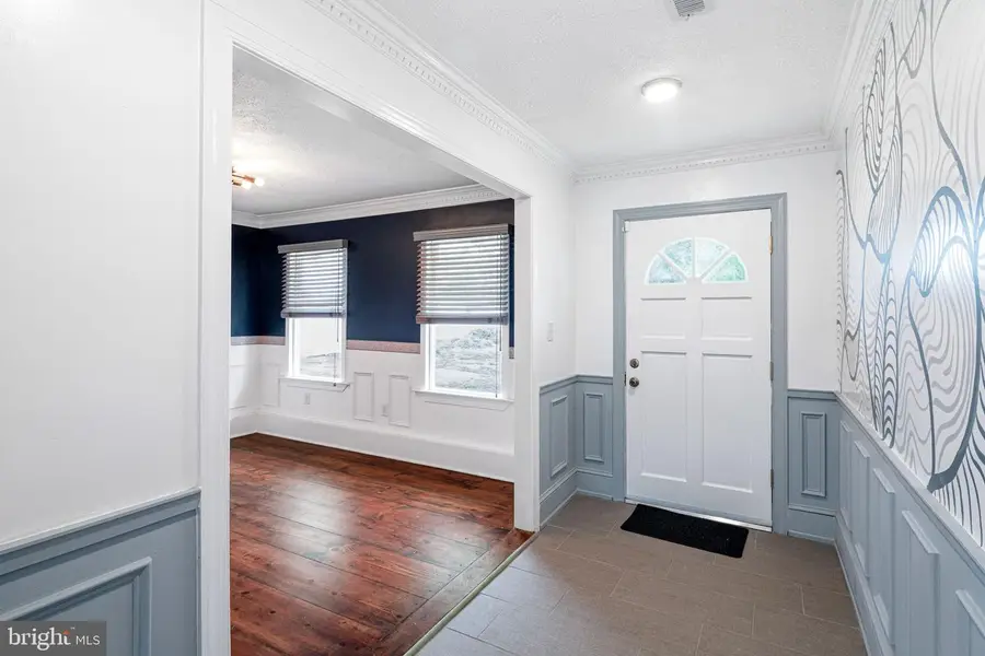 191 Crabtree Dr, Levittown, PA 19055 - #3