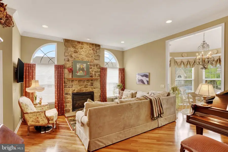 203 Fairway Dr, Warminster, PA 18974 - #2