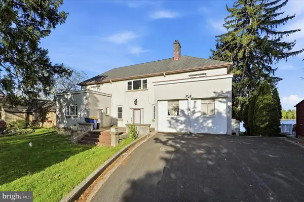 6514 N Radcliffe St, BRISTOL, PA 19007