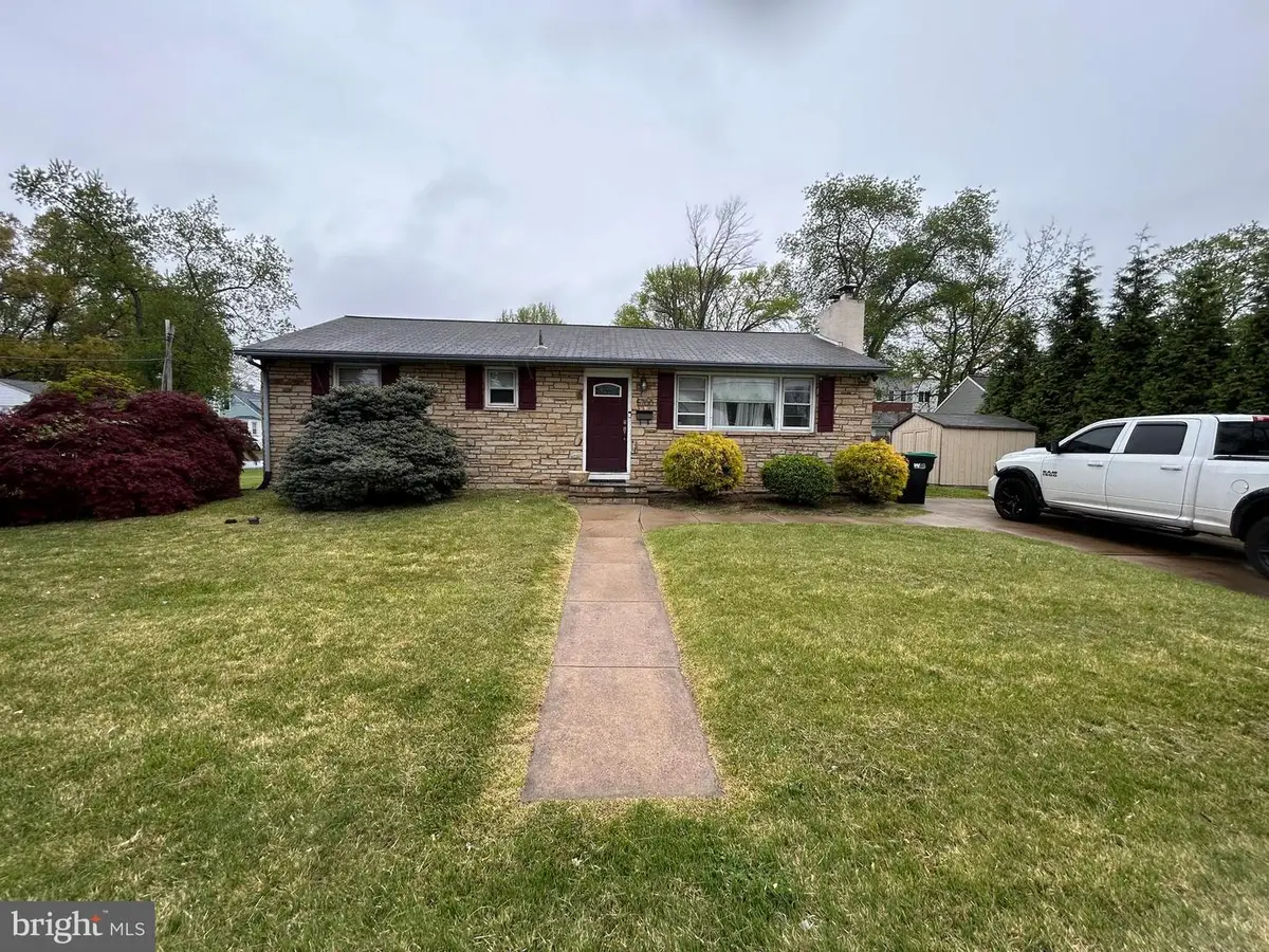 5700 Plymouth Ave, Bristol, PA 19007 - #1