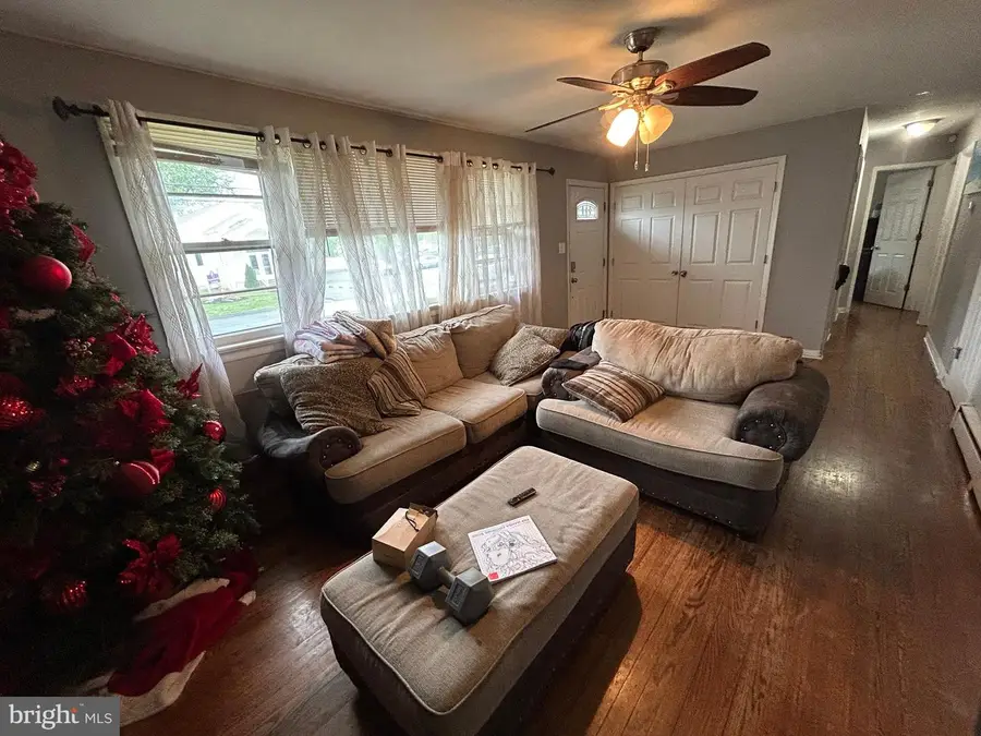 5700 Plymouth Ave, Bristol, PA 19007 - #3