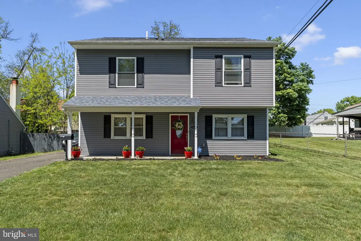 802 Rennard Ln, Morrisville, PA 19067 - #1