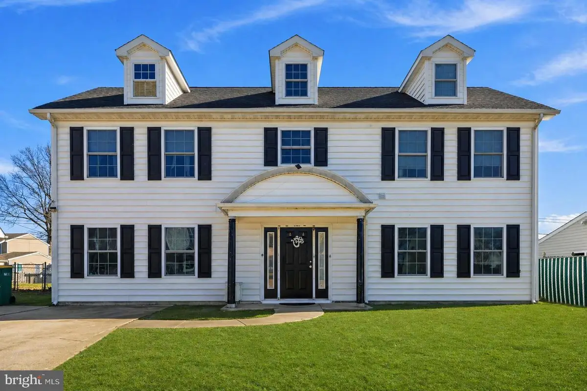 32 Rustleaf Ln, Levittown, PA 19055 - #1
